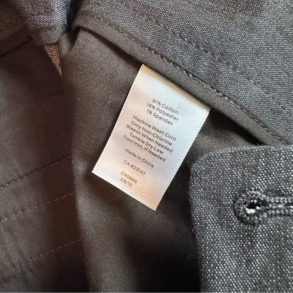 Talbots NWT Chambray Bermuda Shorts Size 14 - Picture 6 of 12